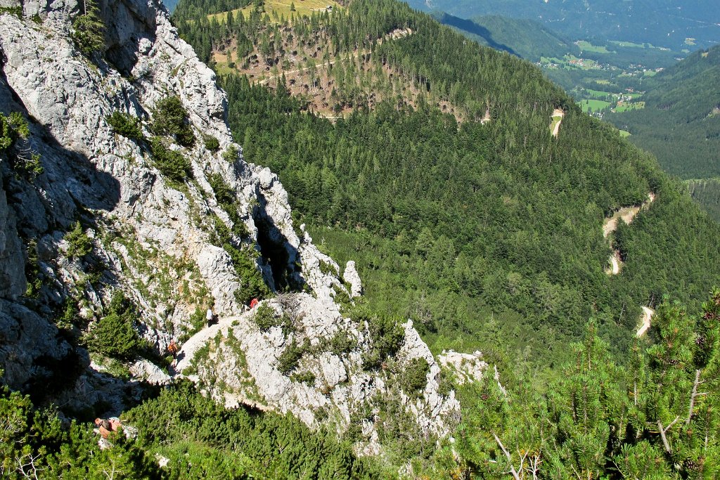 112 Abstieg von der Klagenfurte Huette.jpg